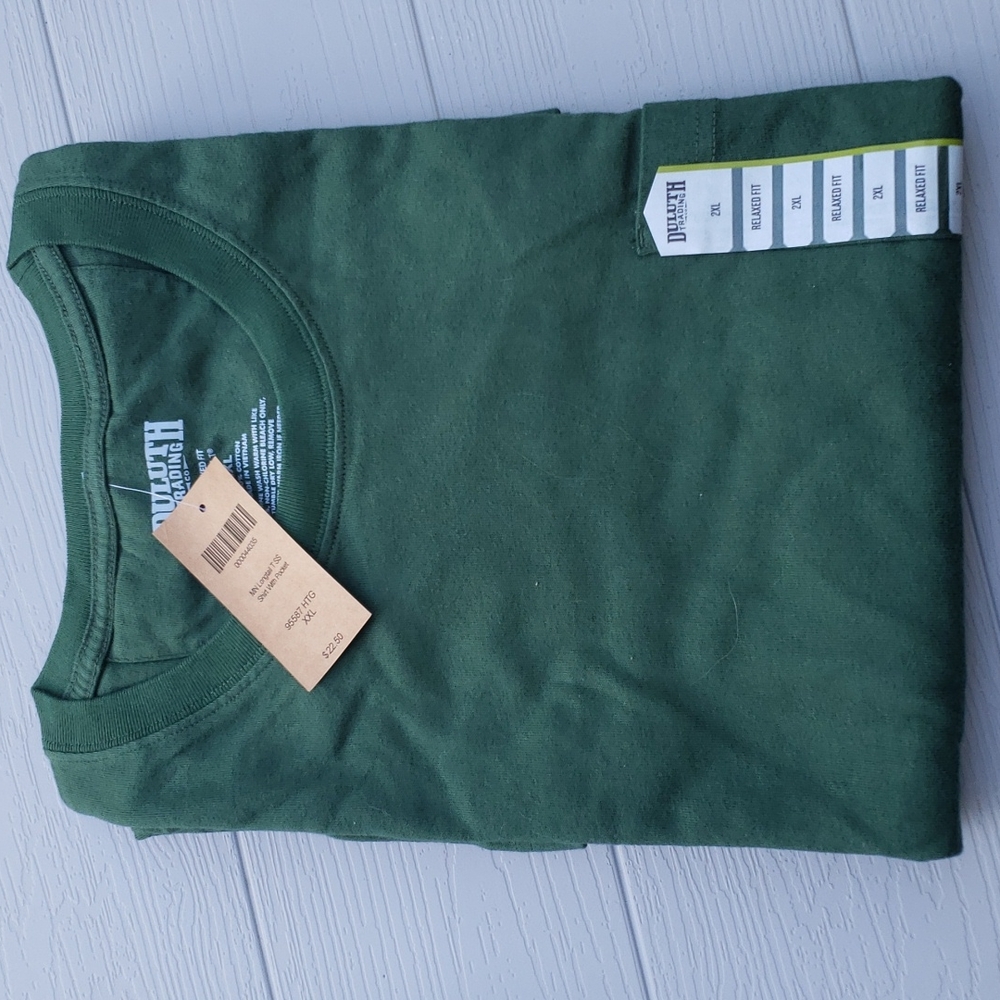 New with tags men's Duluth trading pocket tee 2XL